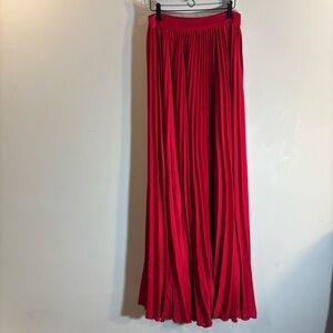 OLIVACEOUS Sz M Pleated Red Maxi Dress Unlined Zipper Closure Very Long Skirt